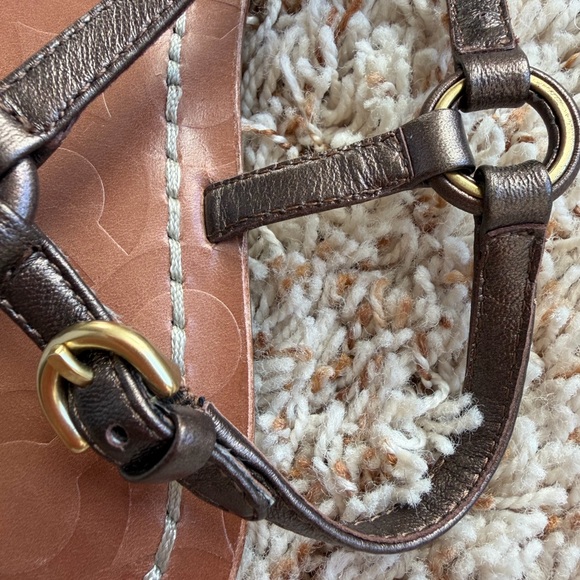 Coach Sandals Size 38 EU: ElegantLeather Design. - Picture 4 of 7